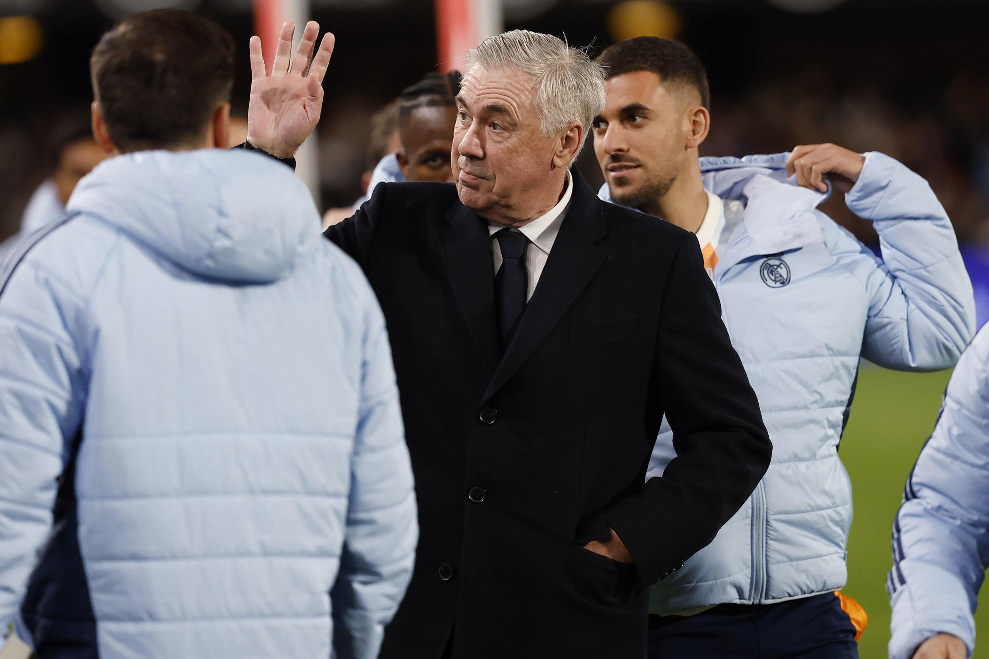 还荣膺亚冠 还荣膺亚冠