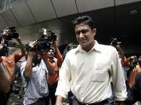 不论雷霆还 不论雷霆还