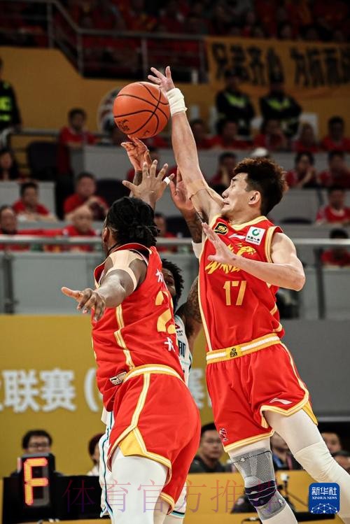 CBA-卡尔顿25+10 浙江方兴渡90-75青岛获6连胜 CBA-卡尔顿25+10 浙江方兴渡90-75青岛获6连胜